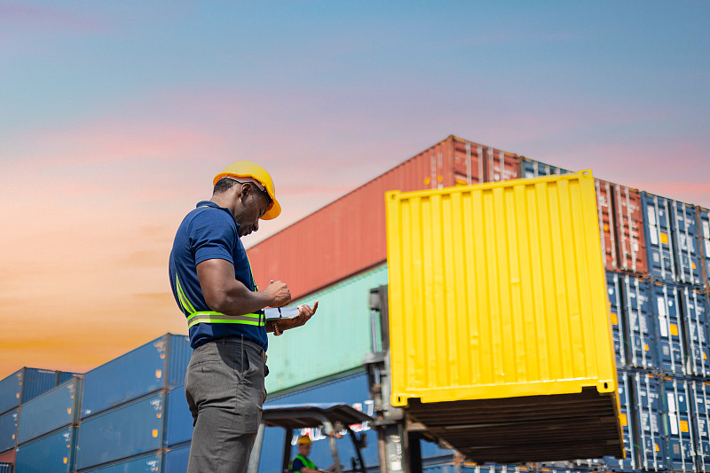 家具运用义乌海洋运输运送至新加坡