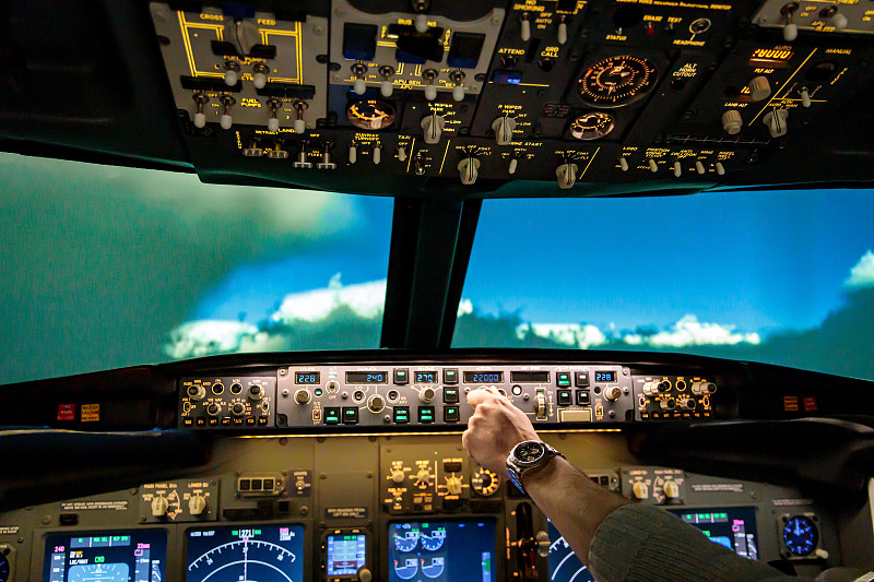 长沙羊毛袜采用空运门到门专线15天送达新加坡