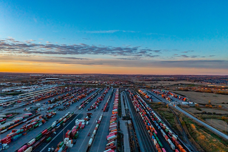 中国鄂州至新加坡的稀土及其制品采用空运派送12天内速递到