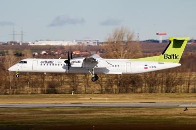 天津至新加坡的骆驼登山鞋使用国际多式联运10天送达