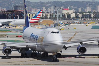 重庆到新加坡的微波炉专用餐具使用经济空运9天内速递到