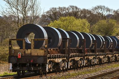 无线电接收设备应用中国深圳多式联运高效送达新加坡