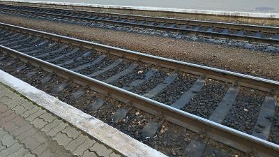 电子词典经过香港海空联运配送到新加坡