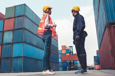 香皂盒借助中国重庆加急空运送达新加坡