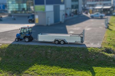 电水壶/饮水机采用中国南京多式联运配送至新加坡