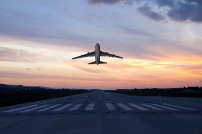 塑料制品采取中国广州FCL海运配送到新加坡