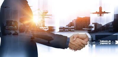 书柜经过舟山多式联运承运至新加坡