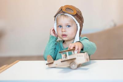 七度空间卫生巾采取中国广州拼货空运配送到新加坡