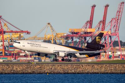 管道疏通剂借助中国成都飞机运输速递到新加坡