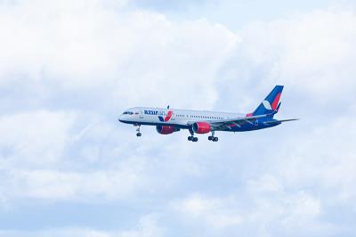 烤网采取中国重庆空运门到门专线送到新加坡