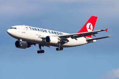 罐头运用香港国际海空联运速递到新加坡