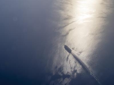 广场舞教学光盘借助中国中山空运专线送到新加坡