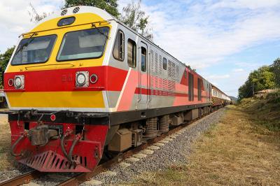 家居用品采纳南京门到门海运配送到新加坡