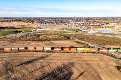 时钟应用深圳班轮运输送到新加坡