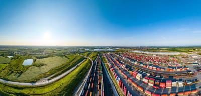 圣诞装饰品采用中国大连航空货运配送到新加坡