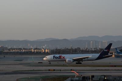 菜板架广州国际空运送达新加坡