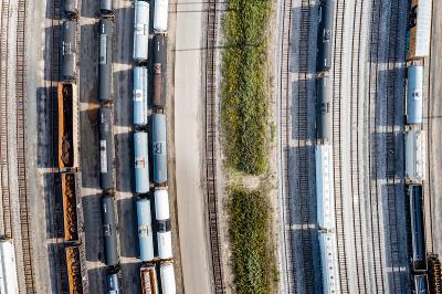 文件夹套通过中国天津空运门到门专线配送到新加坡