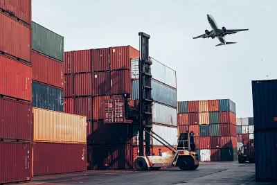 工程机械采用大连国际空运专线送达新加坡