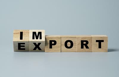 周黑鸭锁鲜装鸭翅采取中国青岛国际海空联运配送到新加坡