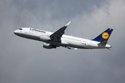 中国广州至新加坡的木制包装材料使用拼货空运6天内送达