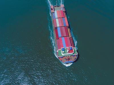 谷子（粟）借助广州海空联运运输到新加坡