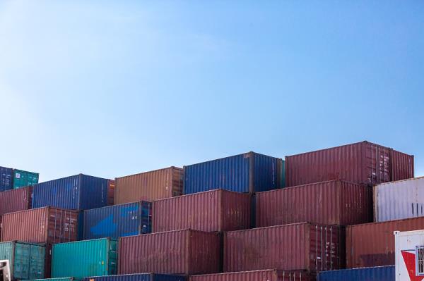 广州向辉物流有限公司