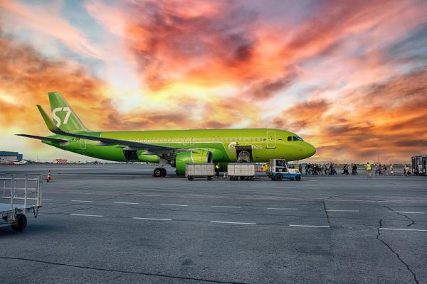 乌海市靖龙物流有限公司