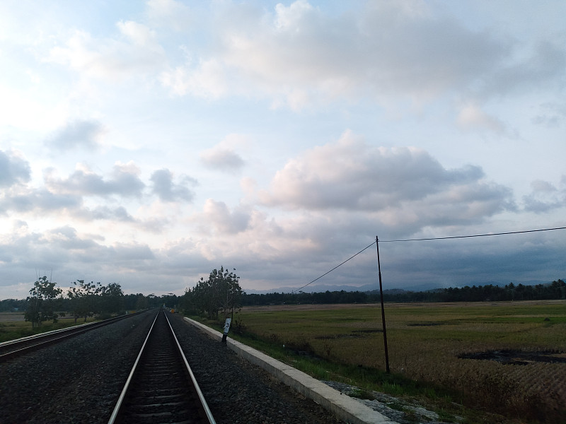 甘肃巨龙农业物流港有限责任公司