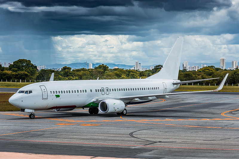 柳州市厚德物流有限公司