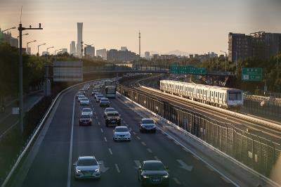 >东兴市鑫海物流有限公司