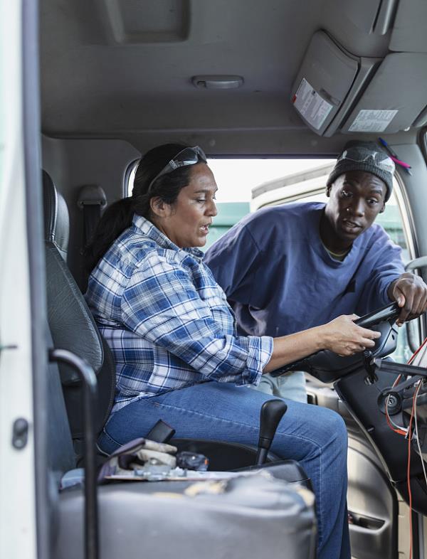 拖车报关等国际物流专业术语中英文大全