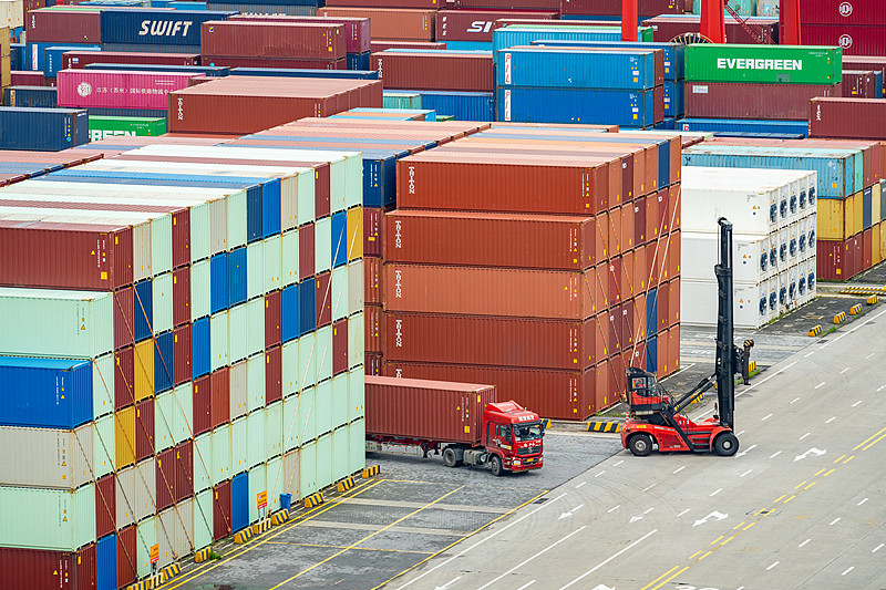 国际航空运单的主要作用是什么