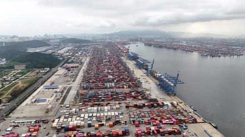 从港口到目的地：国际海运物流链到底是怎么一