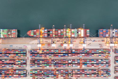 寄国际快件,哪个快递公司最快价格又最实惠?