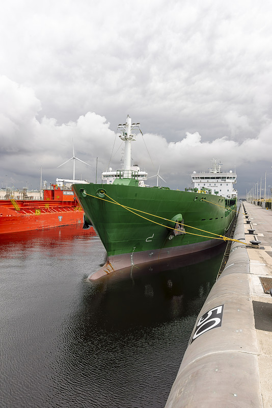 日本取消跨境小包免税政策,2026年起所有进口商品将征收10%消费税 日本取消跨境小包免税政策,2026年起所有进口商品将征收10%消费税