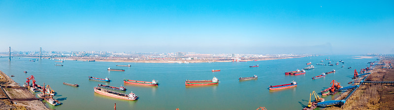 沙特邮政包裹市场现况一览(规模达 70 亿里亚尔,未来增速可期) 沙特邮政包裹市场现况一览(规模达 70 亿里亚尔,未来增速可期)