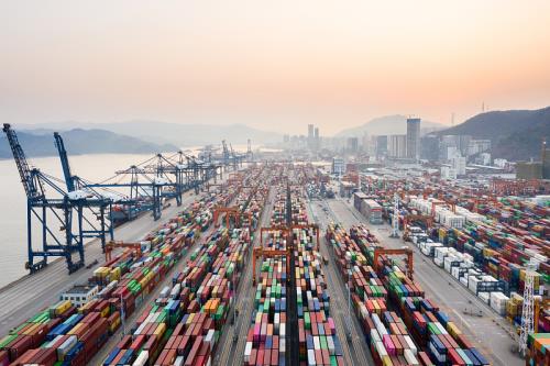 货柜运价指数下跌4%,地中海航线逆势上涨北