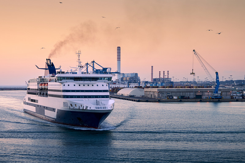 CMA CGM:美国对中国船舶收费将影响所有航运公司 CMA CGM:美国对中国船舶收费将影响所有航运公司