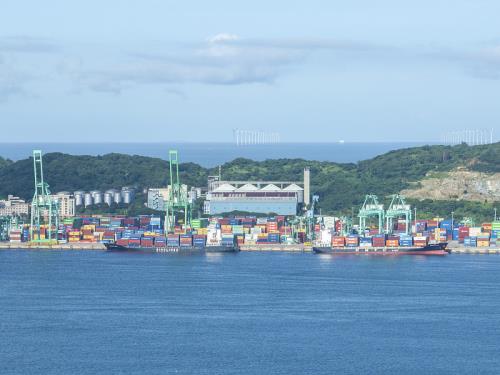 海关总署:机电产品占出口总值60.9%,汽车出