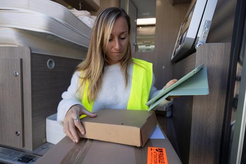 全球货柜海运价格结束三周连跌,周环比上涨7