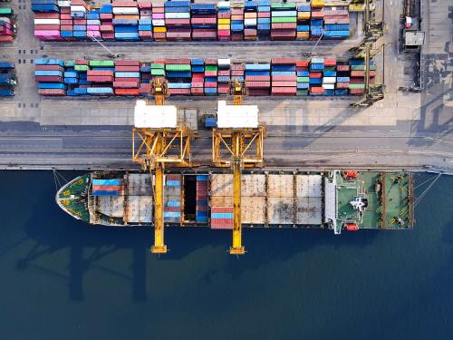 广州白云至汉口首次试点开行高铁快运专列