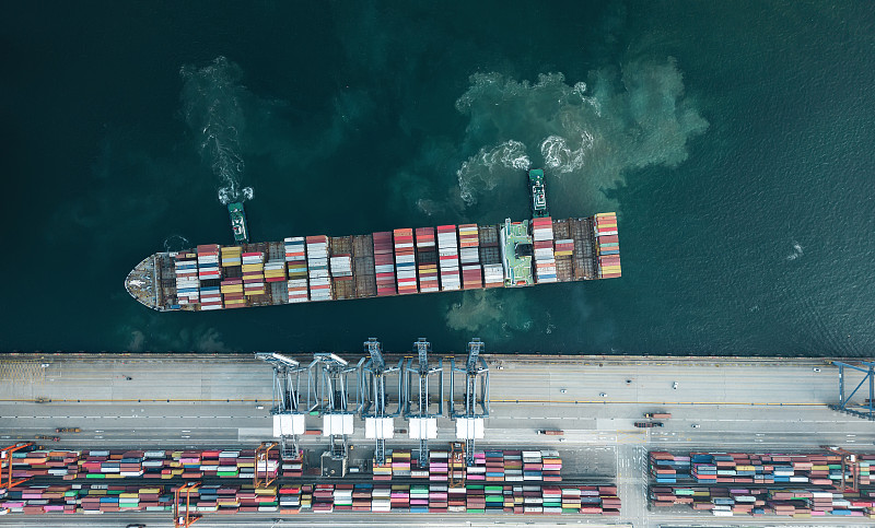 边提价边打折中国航空业亏损错在机制扭曲上海国际空运