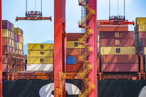 宁波能源、日月股份等成立浙海风母港装备发