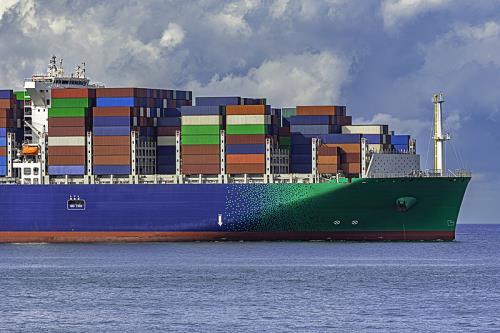 突破1万箱!太仓港储能柜出口量翻番