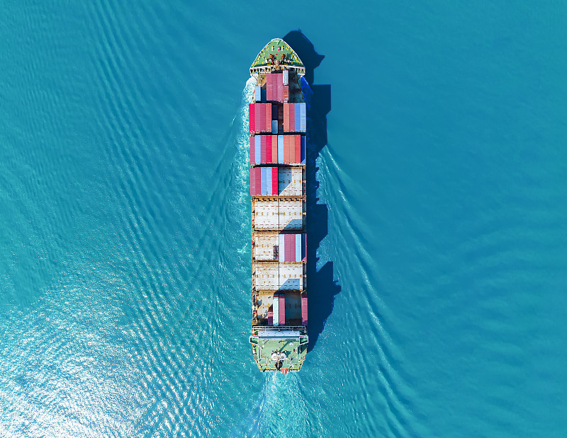 佛山海运20尺/40尺整柜集装箱家具到新加坡双清关门到门