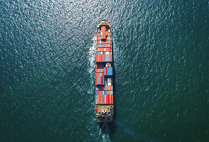 寄快递到新加坡要多少钱？中国到新加坡海运怎么算？