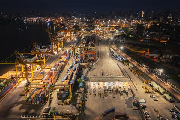 新加坡服装海运多少钱