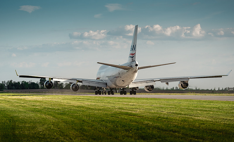 台湾空运新加坡价格多少