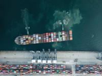 边提价边打折中国航空业亏损错在机制扭曲上海国际空运