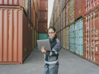 谁能想到，新蛋在这个领域居然和DHL、UPS一样牛